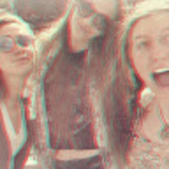 Meet your Posher, Kiersten - Picture 1 of 1